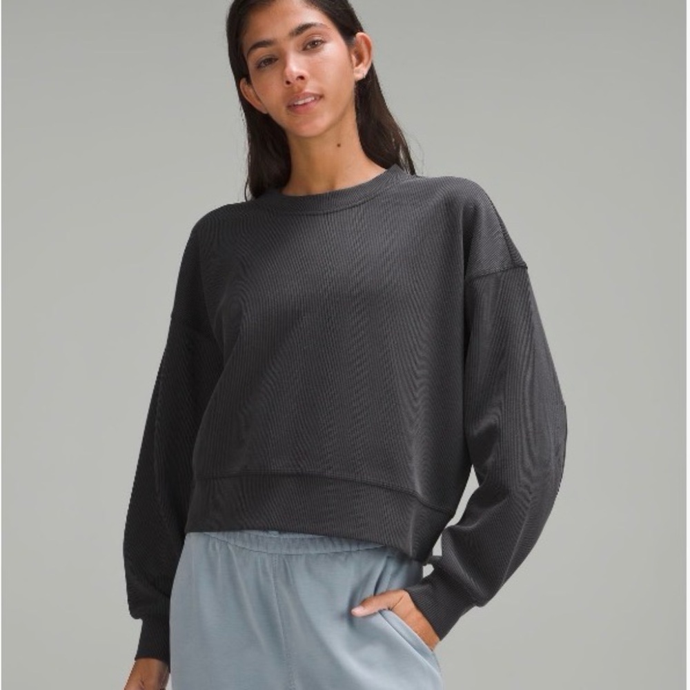 Perfectly oversized ribbed crop crew